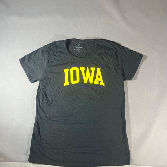 Fanatics Iowa Sports Football / Basketball Short Sleeve T-Shirt Youth Large Tee - Picture 5 of 6